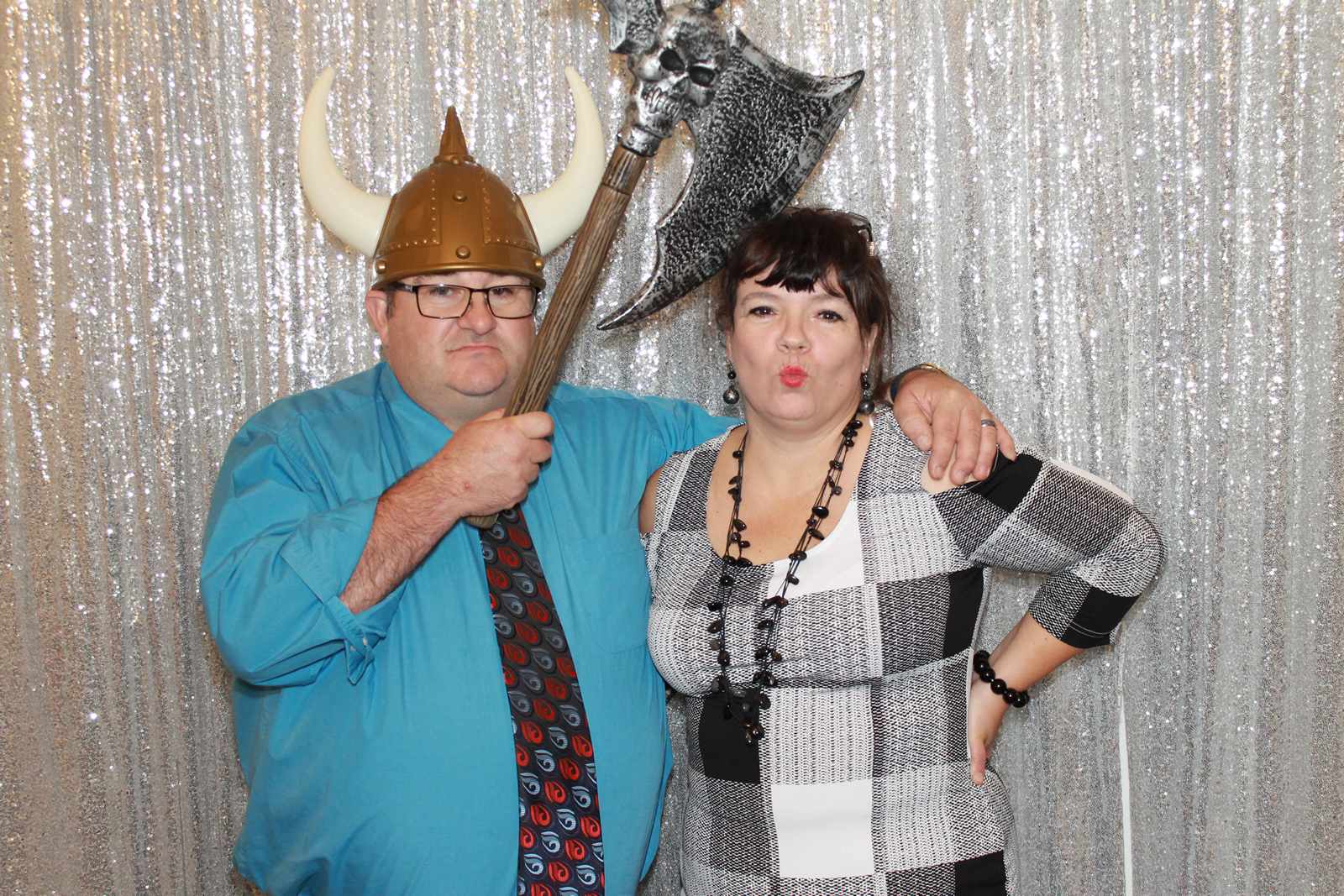 Read more about the article Wedding Shower: Benefits of Photo Booth